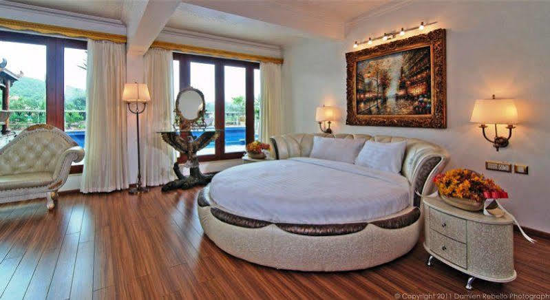 Hotel White Pearl