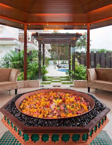 Hotel White Pearl 4*